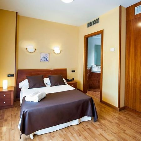 Hotel Ciutat De Tárrega Εξωτερικό φωτογραφία